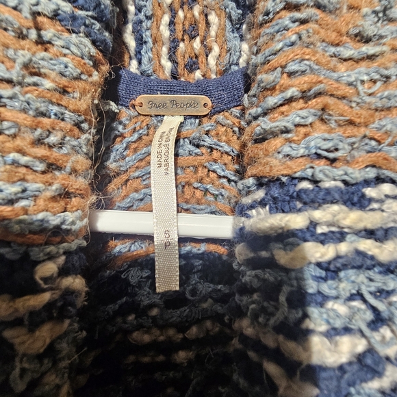 Free People Blue and Brown Knit Cardigan Size VGUC Small Oversized PTP 24 - Picture 2 of 5